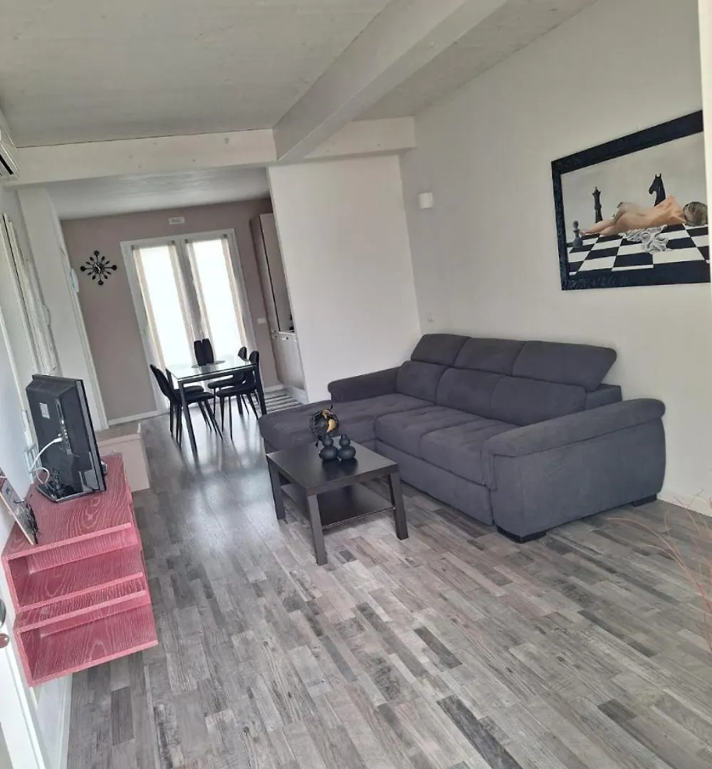 Home Suites Home Salionze