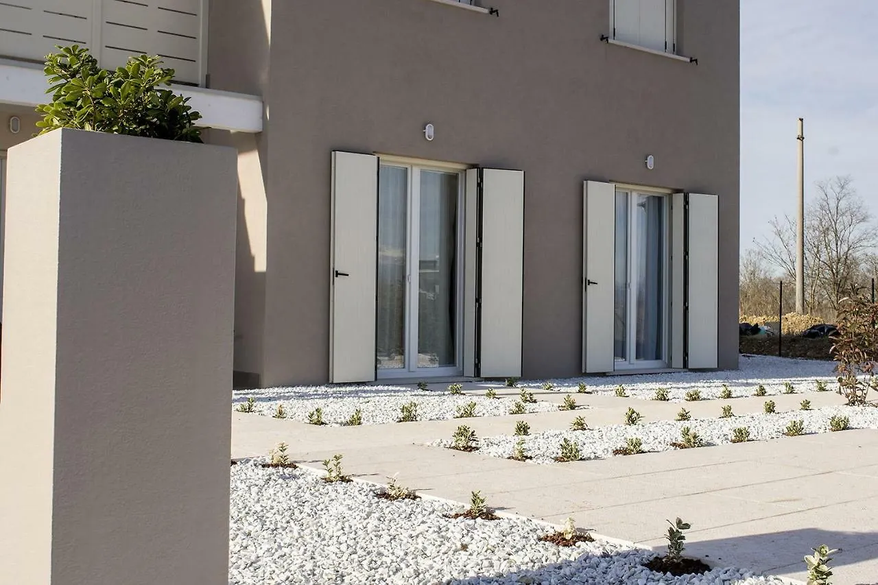 ** Guest house Home Suites Home Salionze Italy