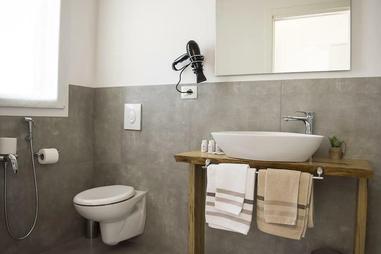 Home Suites Home Salionze